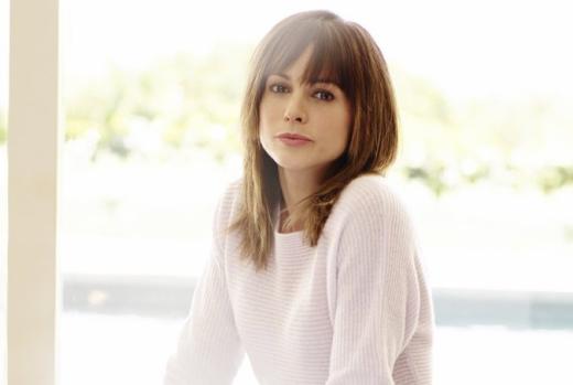 Satisfaction Stephanie Szostak Interprets Grace Teases Season 2 Tv