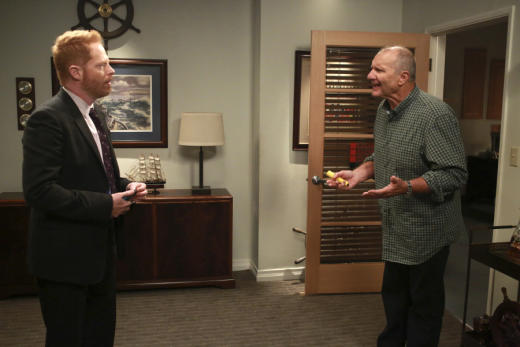 7x03: The Closet Case Jays-biggest-rival-modern-family