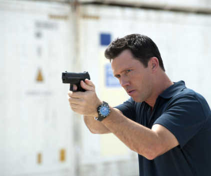 Burn Notice Season 6 Episode 17 - TV Fanatic