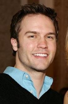 For Scott Porter, Playing Jason Street is Both Challenging and Profound